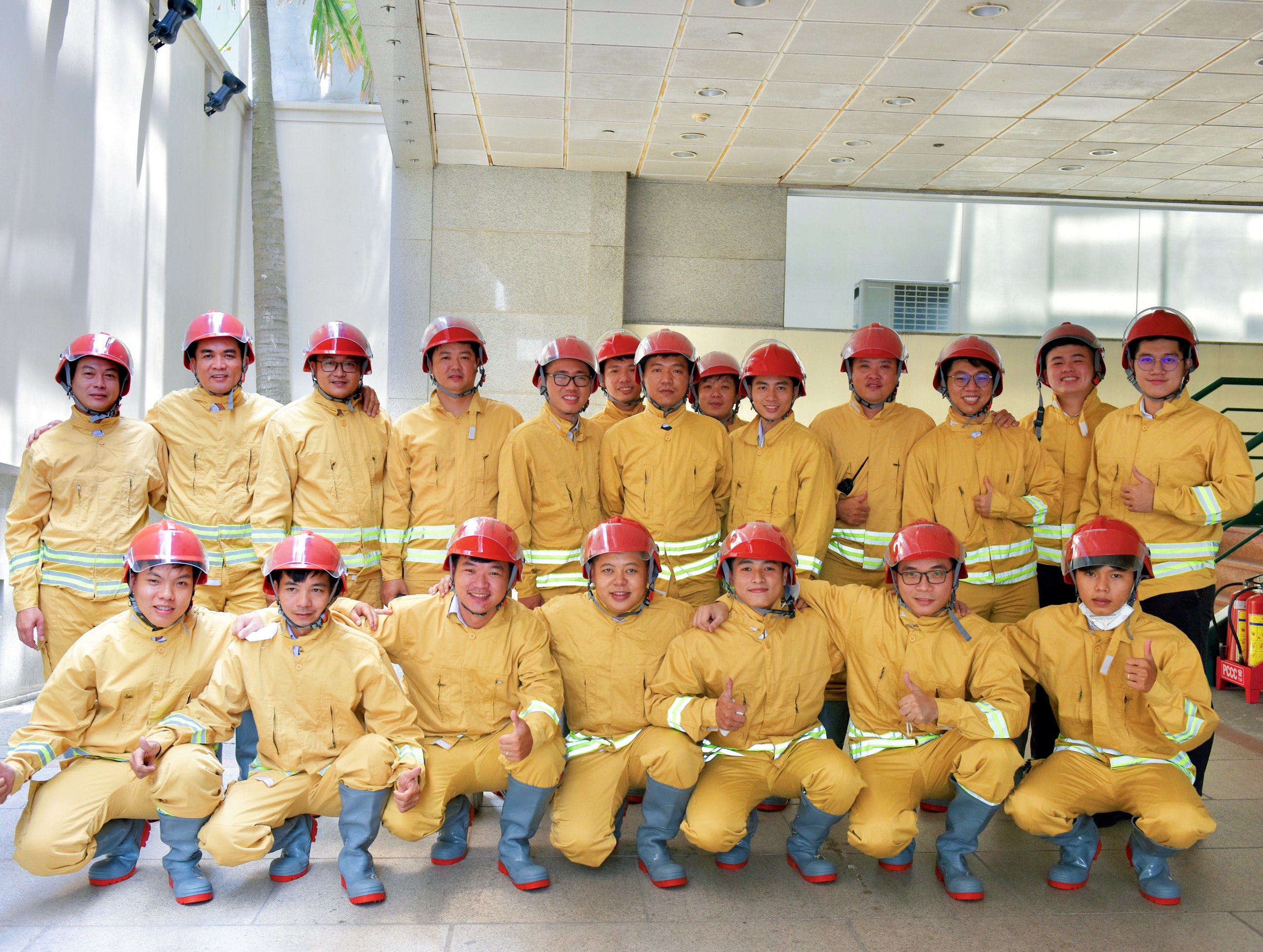 Văn phòng đại diện Tập đoàn Hoa Sen tổ chức thực tập phương án chữa cháy và cứu nạn cứu hộ