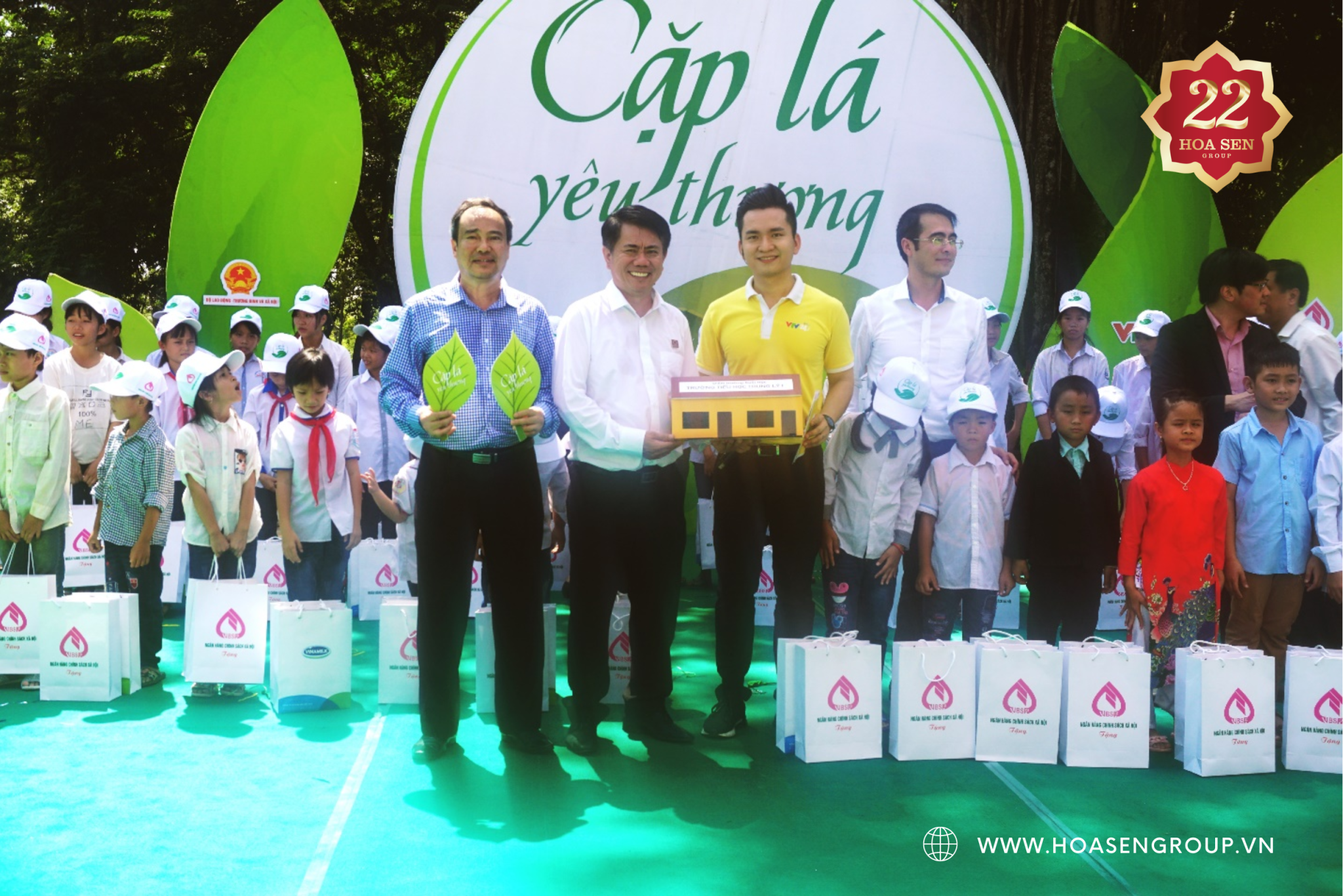 Efforts for the community help Hoa Sen Group become a trusted brand