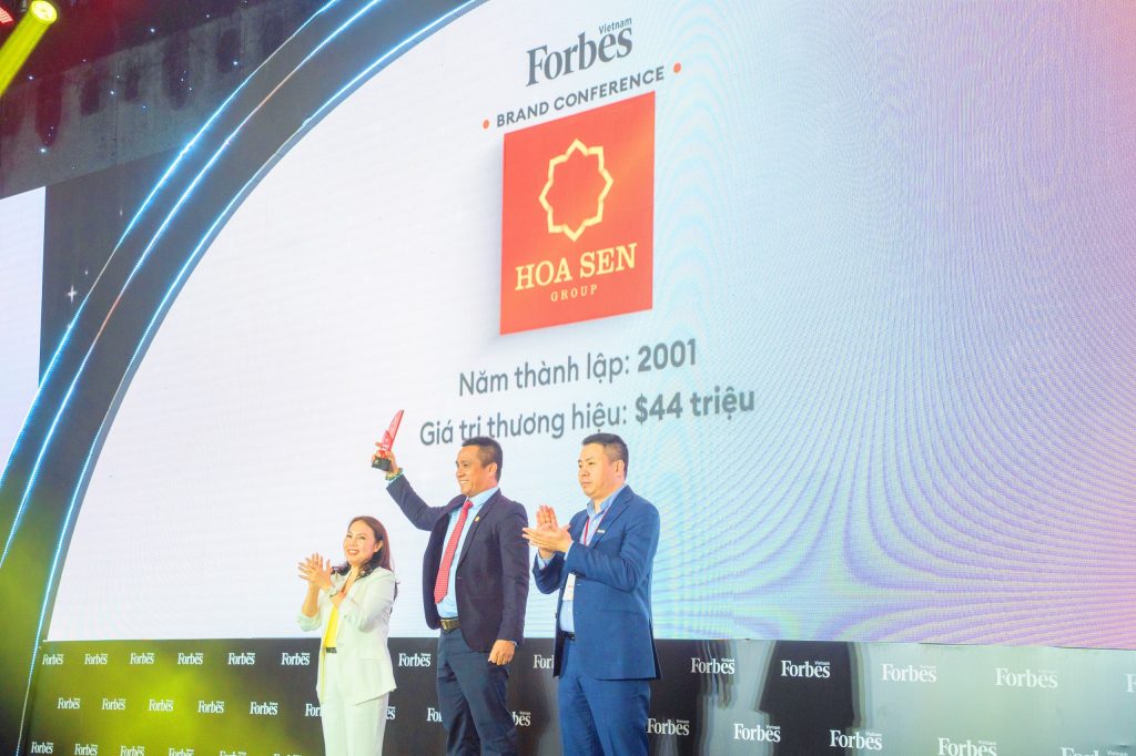 Hoa Sen Group was honored as TOP 25 Leading consumer goods and industrial companies (Forbes Vietnam)