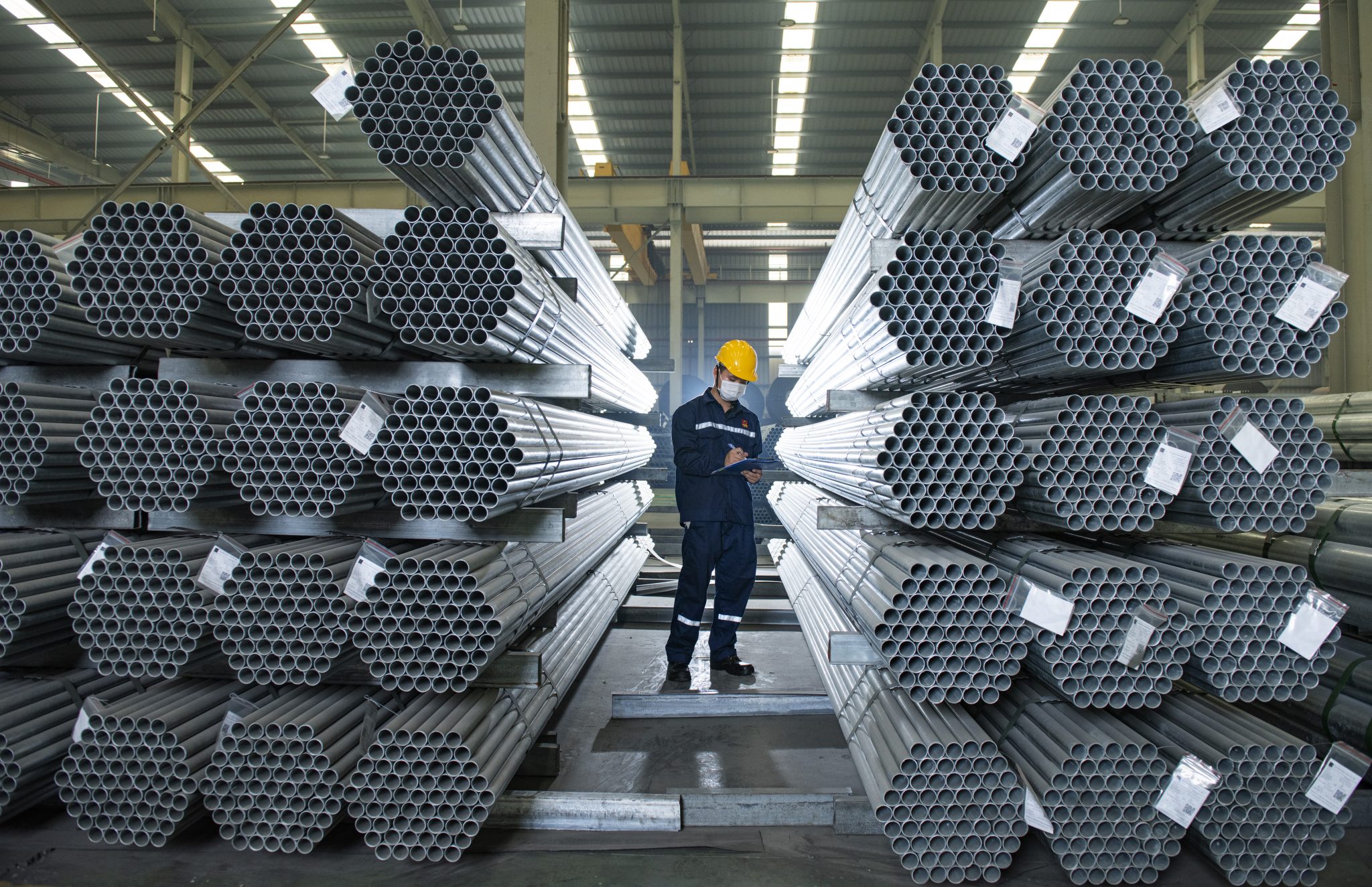 Hoa Sen hot-dip galvanized pipe products with outstanding quality are a trusted choice in many countries in the world.
