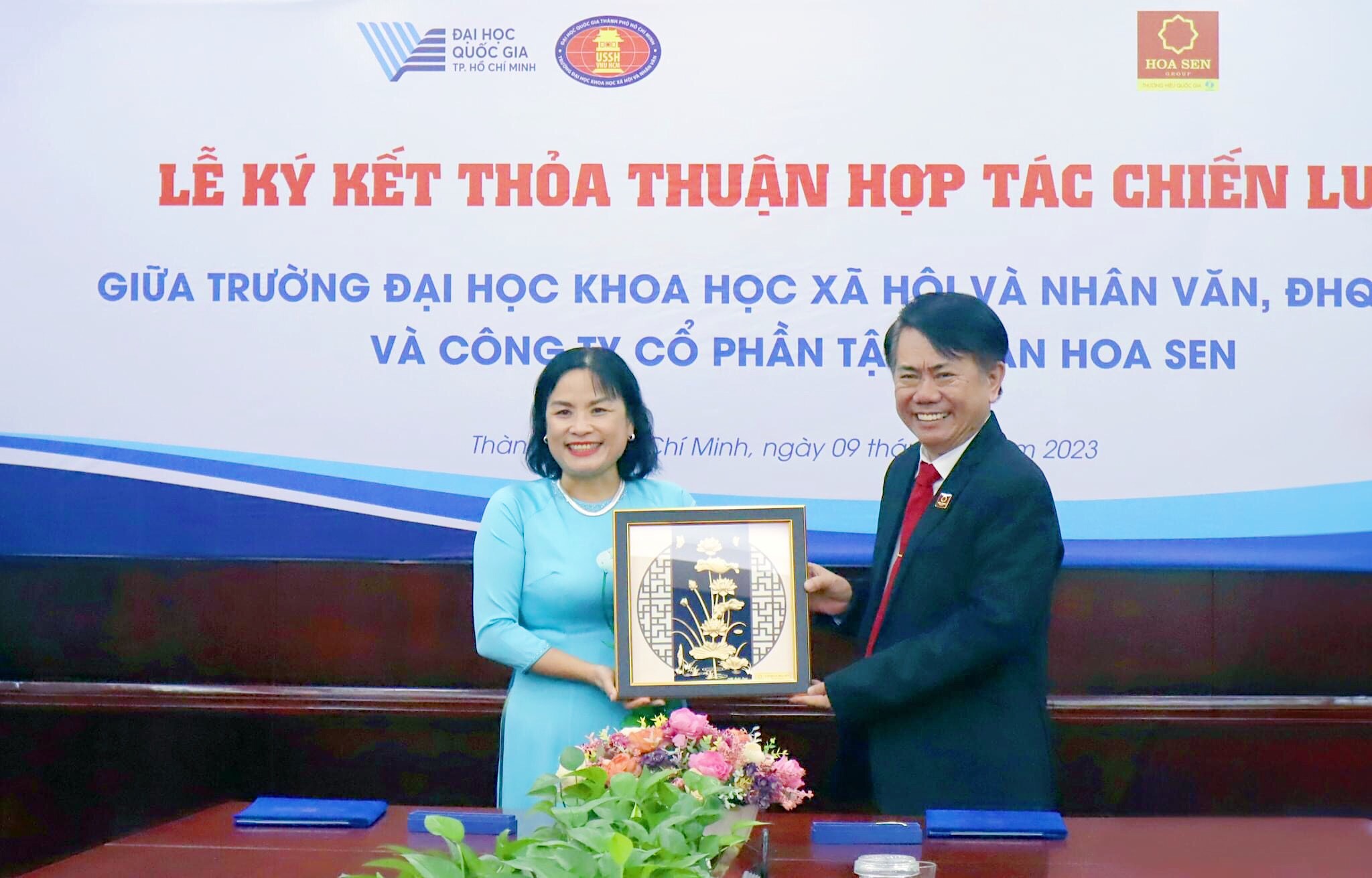 Tập đoàn Hoa Sen ký kết thỏa thuận hợp tác với Trường Đại học Khoa học Xã hội và Nhân văn, ĐHQG – HCM 7