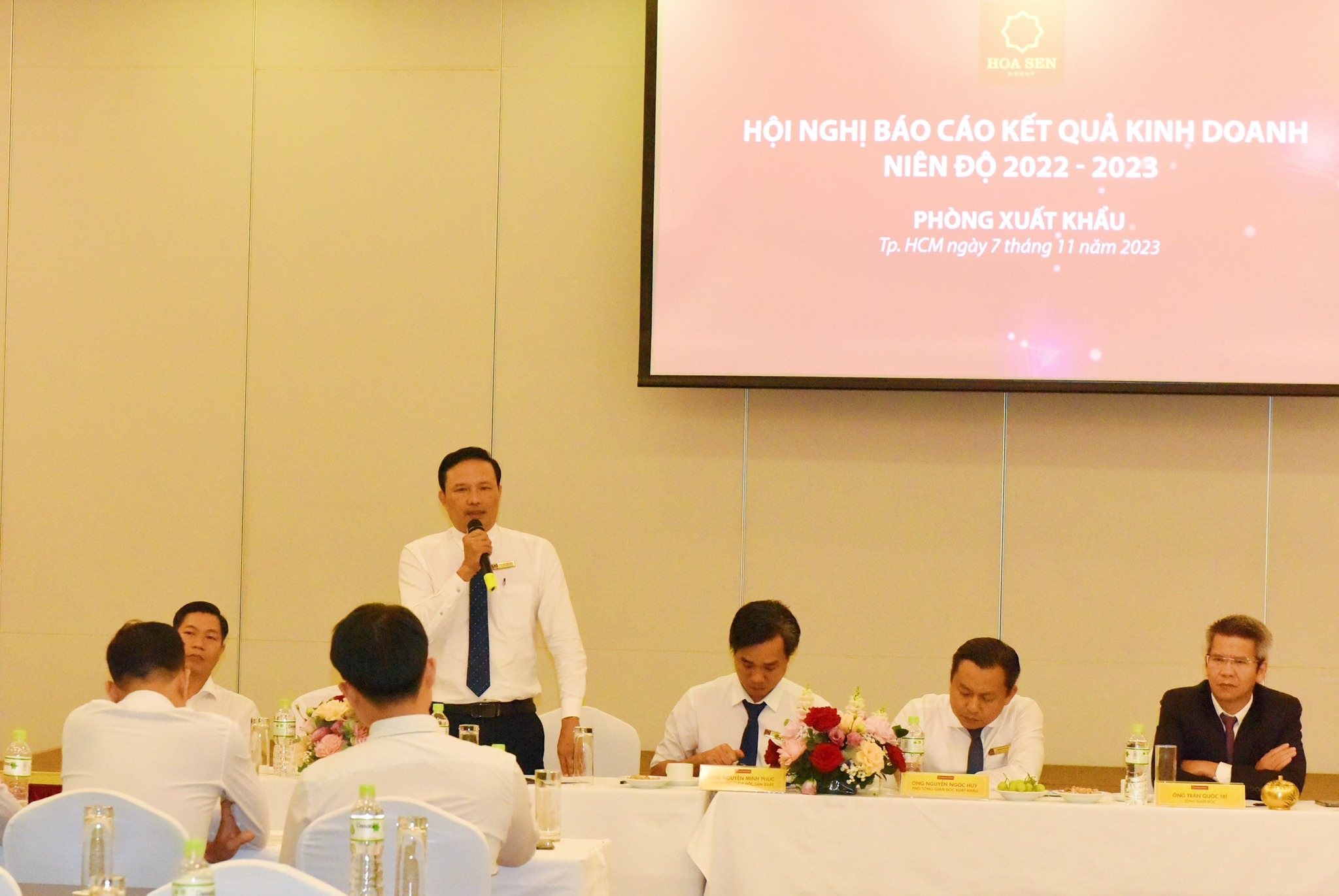 Tập đoàn Hoa Sen tổ chức Hội nghị Báo cáo Kết quả kinh doanh Niên độ 2022 - 2023 - Phòng Xuất khẩu 3