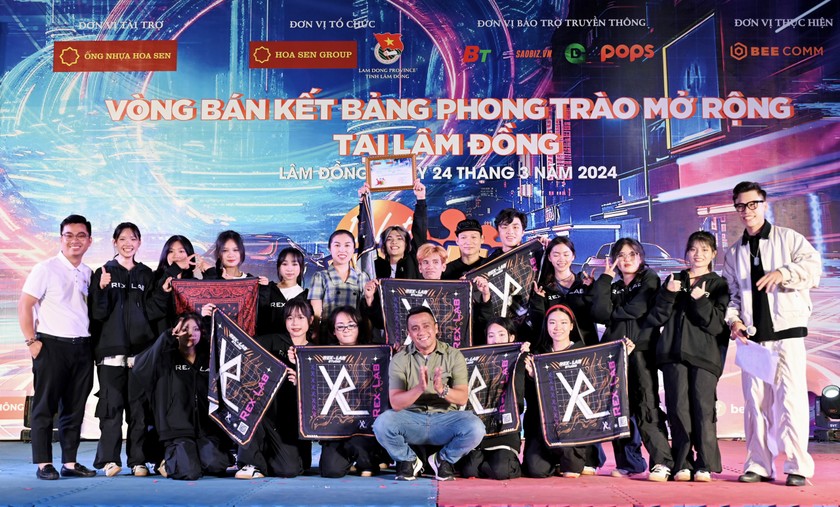 Giải nhất bán kết thuộc về Rex-Lab Crew đến từ huyện Bảo Lâm