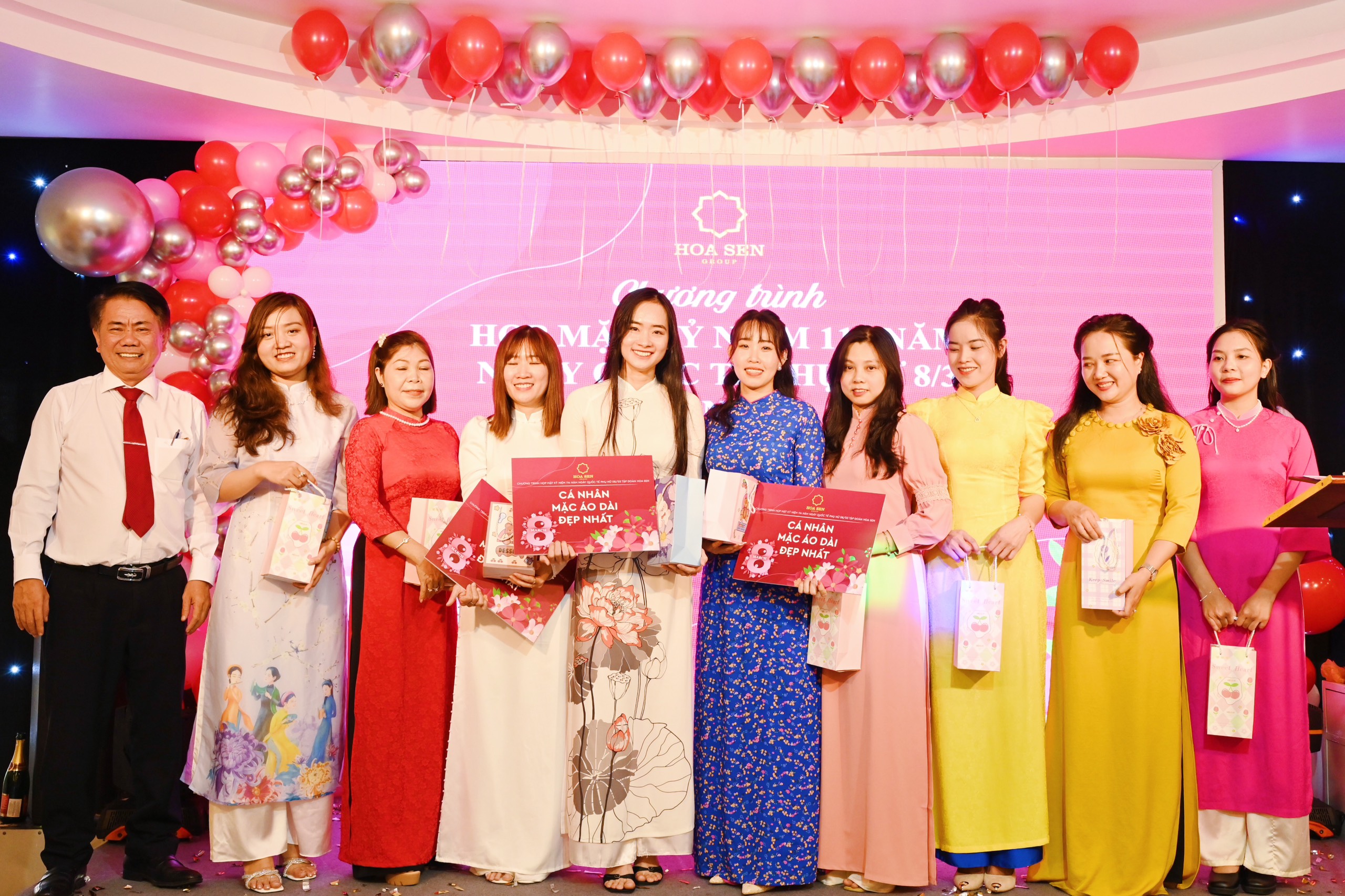 Tập đoàn Hoa Sen tổ chức Chương trình Họp mặt Ngày Quốc tế Phụ nữ 08.03 12